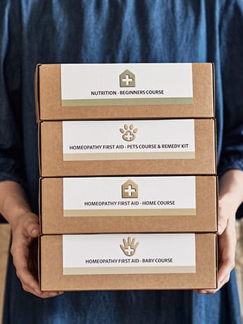 Course boxes in hands