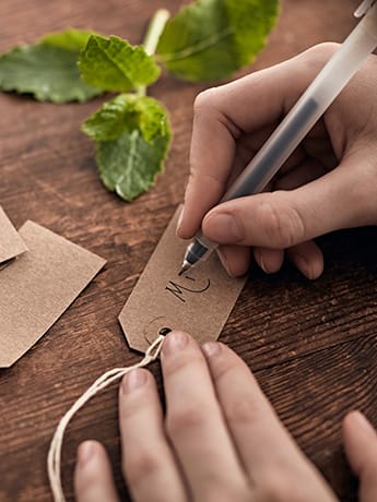Writing label tag LR